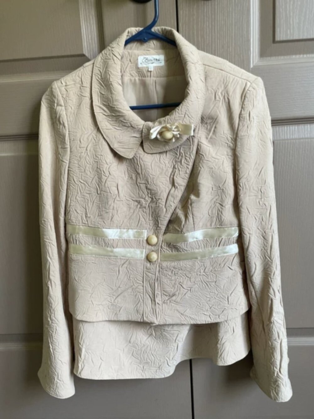 Skirt suit, blazer size Small (EU 46) woman size S set
